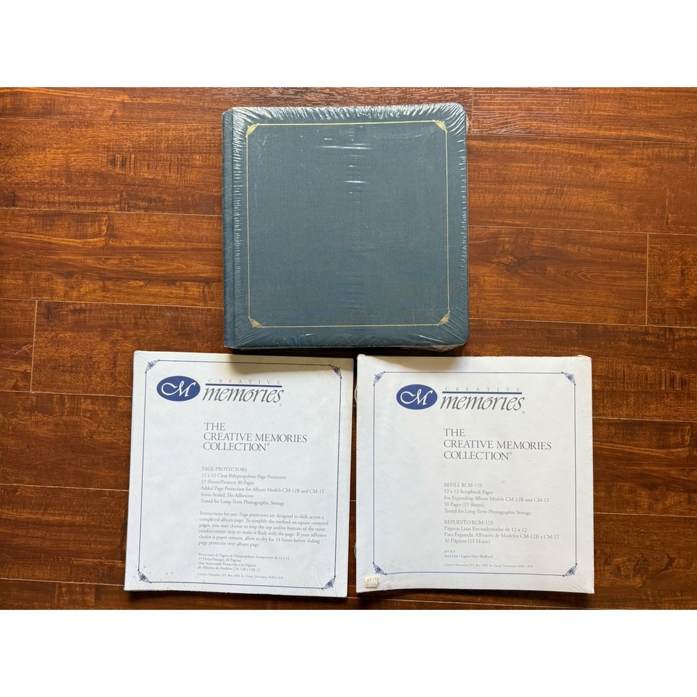 Creative Memories Navy Blue 12x12 Scrapbook Album 12x12 Pages & Protectors